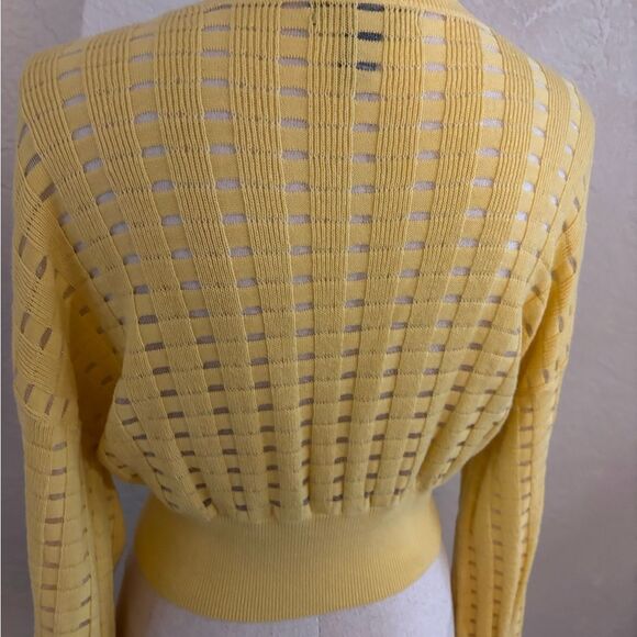 Forever 21 Yellow Cropped Cardigan Women's Sweater Sz Small - Picture 4 of 6